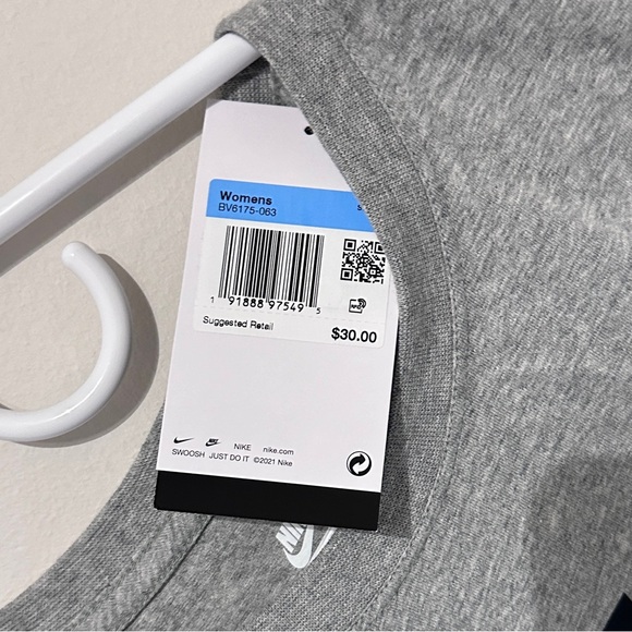 Nike Sportswear Essential Women's Cropped Logo T-Shirt Size M Grey BV6175-063 - Picture 5 of 8